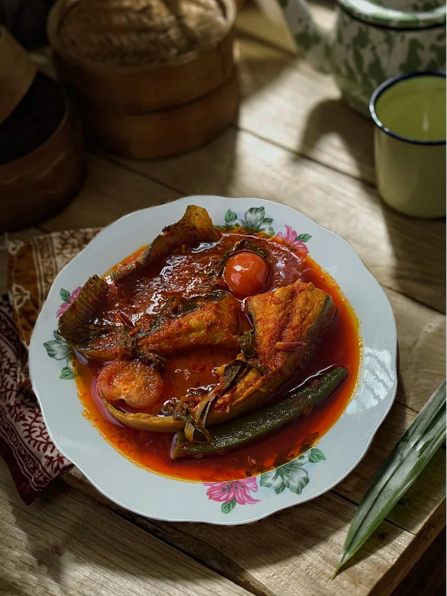 Hidangan asam pedas ikan pari, makanan yang terkenal di Melaka